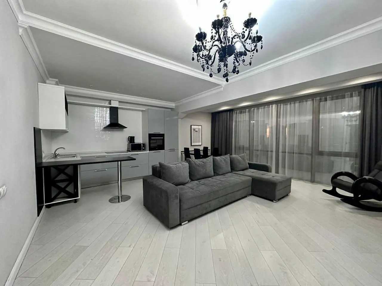 2 Комнатная Квартира С Панорамным Видом 126 Almaty